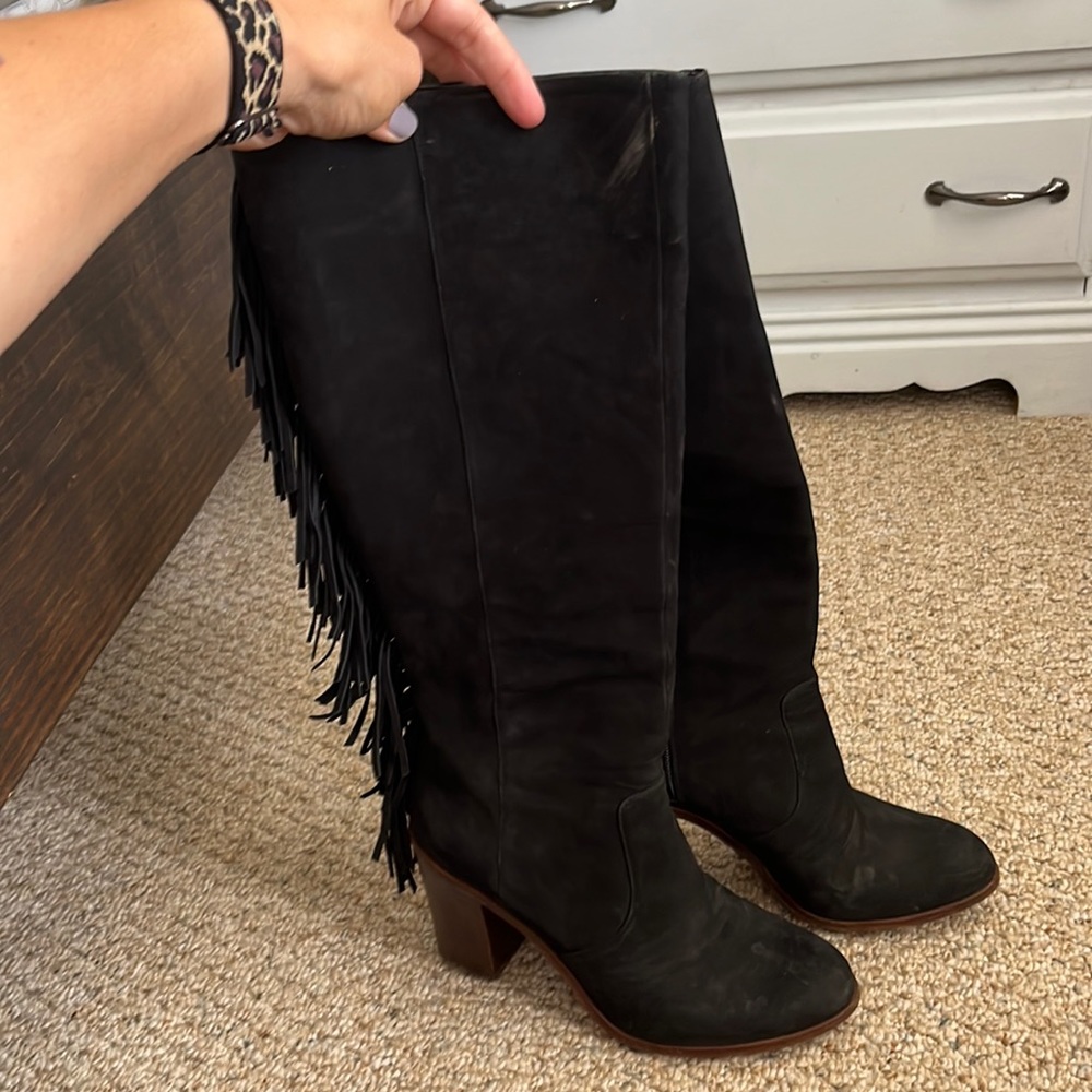 GB fringe boots